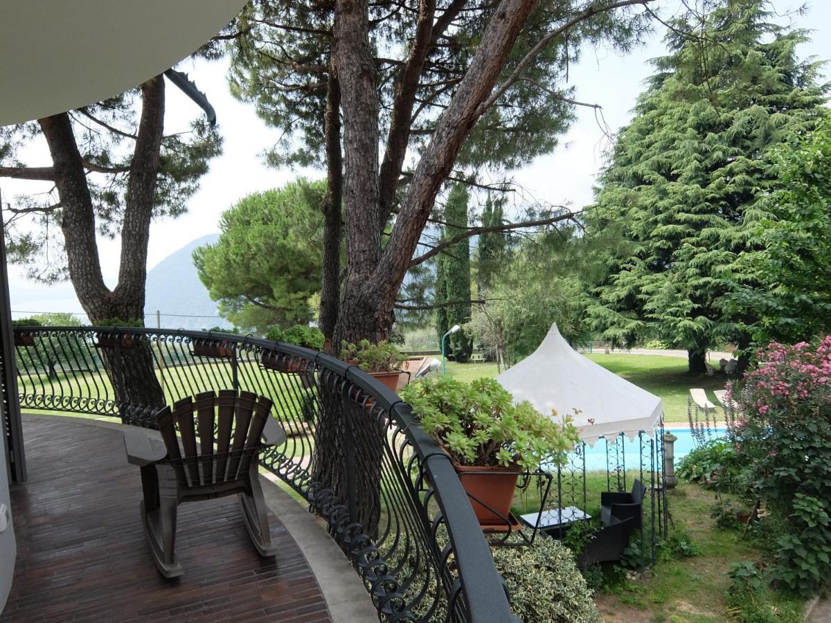 Villa Gaia Sale Marasino Exteriör bild